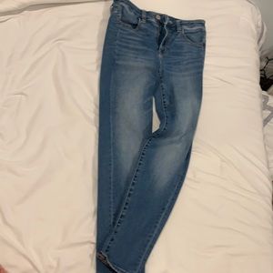 American Eagle size 8 skinny jeans